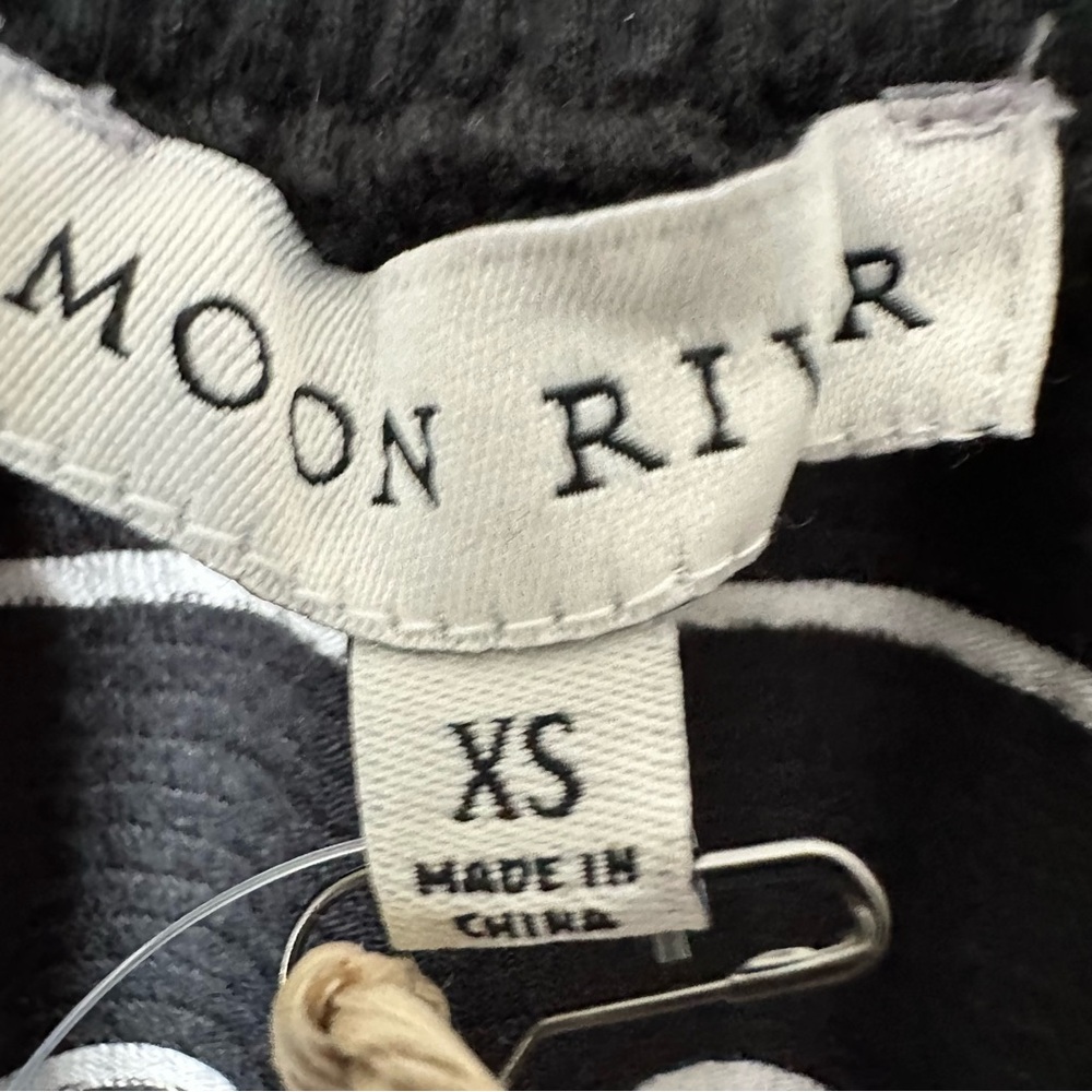 Moon River Striped Black and White Ruffle Wrap Skirt Size XS - Picture 10 of 13